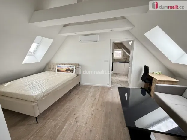 Pronájem bytu 2+1, Velké Přílepy, Dvořákova, 52 m2