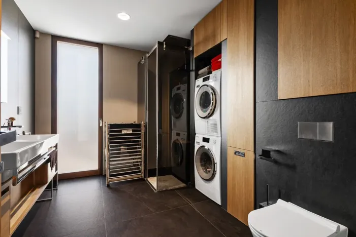 Prodej vícegeneračního domu, Tmaň, Prof. Krbce, 294 m2