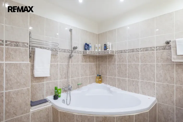 Prodej bytu 3+1, Meziboří, J. A. Komenského, 67 m2