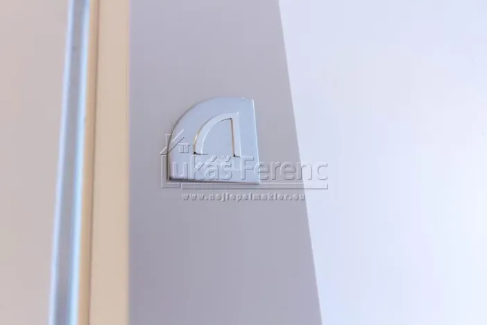 Pronájem bytu 2+kk, Praha - Bubeneč, Lotyšská, 63 m2