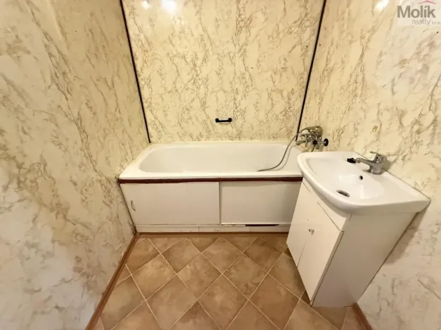 Prodej bytu 3+1, Krupka - Maršov, Dukelských hrdinů, 68 m2