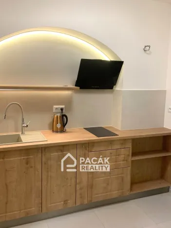 Pronájem bytu 1+1, Olomouc - Holice, Hanácká, 25 m2