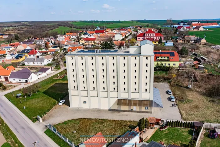 Prodej obchodního prostoru, Želetice, 3355 m2