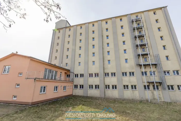 Prodej obchodního prostoru, Želetice, 3355 m2