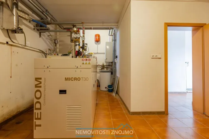 Prodej obchodního prostoru, Želetice, 3355 m2