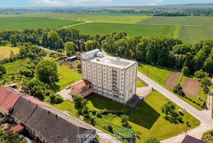 Prodej obchodního prostoru, Želetice, 3355 m2