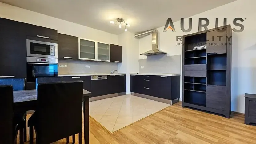 Pronájem bytu 2+kk, Praha - Horní Měcholupy, Modenská, 68 m2