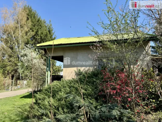 Prodej chaty, Veltrusy, V Cihelnách, 583 m2