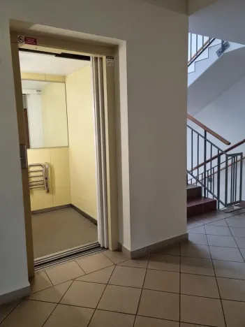 Pronájem bytu 3+kk, Hradec Králové - Nový Hradec Králové, Rybova, 68 m2