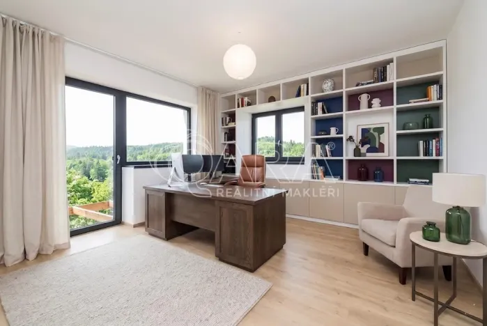 Prodej rodinného domu, Chocerady, 189 m2