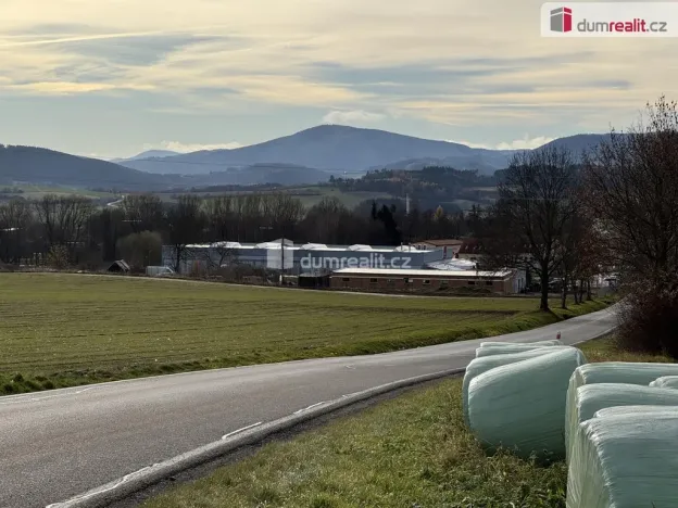 Prodej komerčního pozemku, Vlachovo Březí, Pražská, 4522 m2