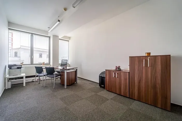 Pronájem kanceláře, Brno, Dornych, 397 m2