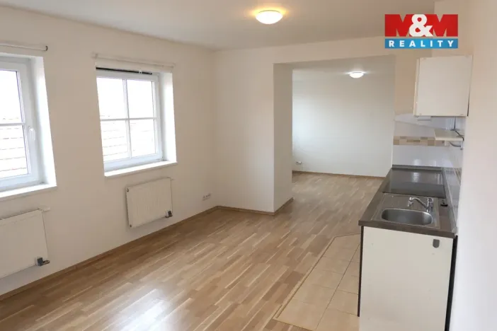 Pronájem bytu 1+kk, Beroun - Beroun-Centrum, Palackého, 38 m2