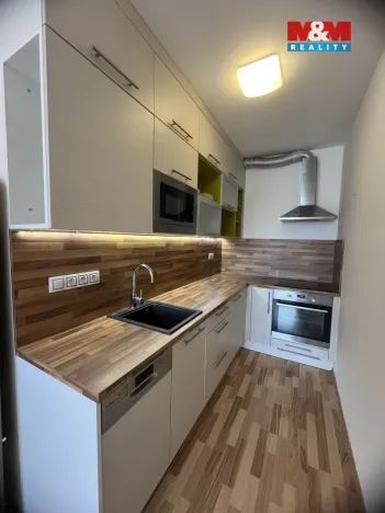 Pronájem bytu 2+kk, Olomouc, Peškova, 40 m2