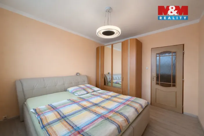 Prodej bytu 3+1, Praha - Horní Měcholupy, Parmská, 72 m2