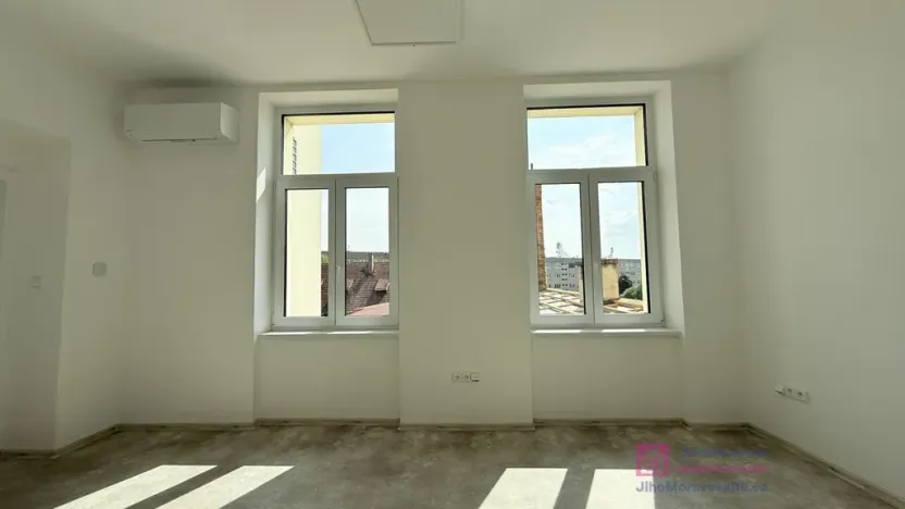 Pronájem kanceláře, Podivín, Palackého, 17 m2