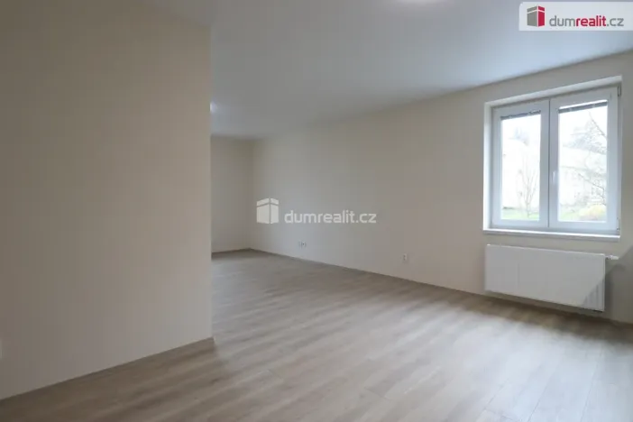 Pronájem bytu 2+kk, Dalovice, Májová, 51 m2