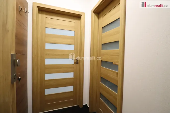 Pronájem bytu 1+1, Dalovice, Májová, 28 m2