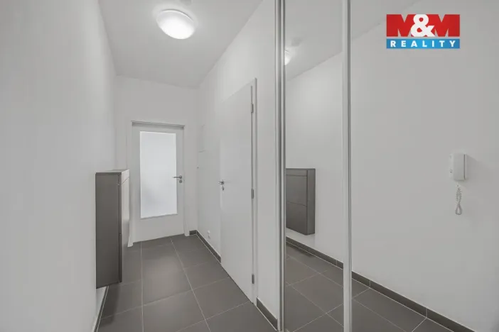 Prodej bytu 1+kk, Praha - Hostavice, U Hostavického potoka, 33 m2