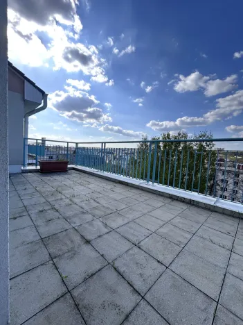 Pronájem bytu 3+kk, Praha - Strašnice, Gutova, 68 m2