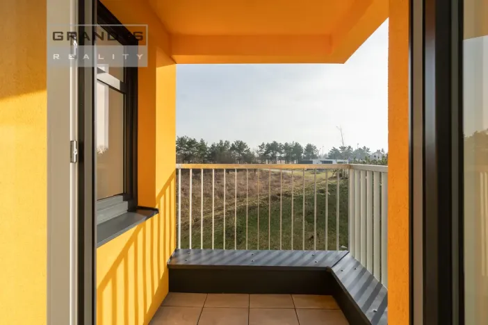 Prodej bytu 1+kk, Praha - Uhříněves, Oty Bubeníčka, 32 m2