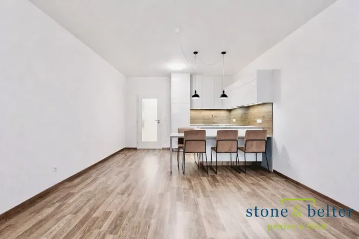 Pronájem bytu 1+kk, Praha - Strašnice, Zvěřinova, 38 m2