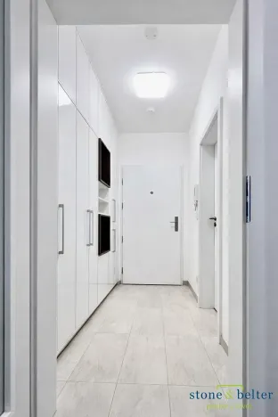 Pronájem bytu 1+kk, Praha - Strašnice, Zvěřinova, 38 m2