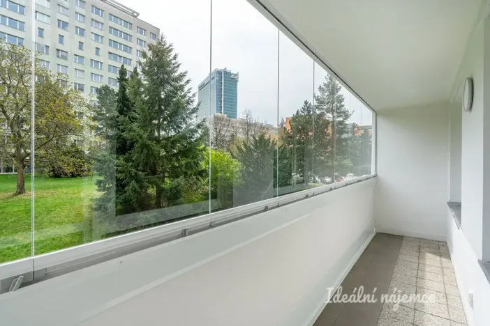 Pronájem bytu 2+kk, Praha - Nusle, Kotorská, 34 m2