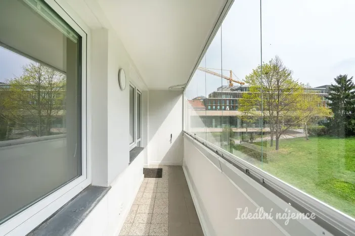 Pronájem bytu 2+kk, Praha - Nusle, Kotorská, 34 m2