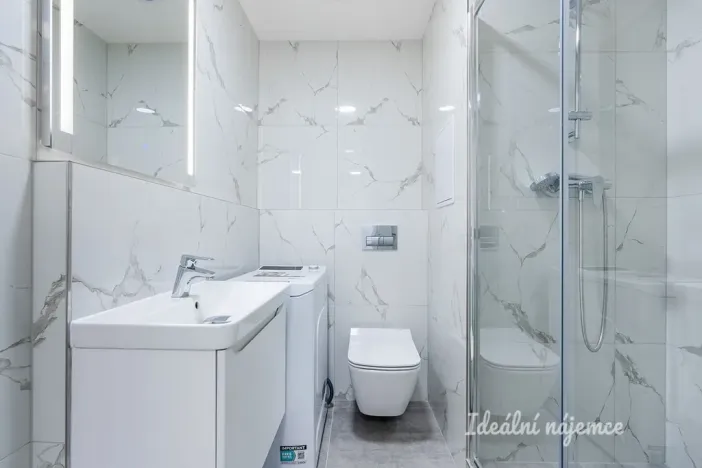 Pronájem bytu 2+kk, Praha - Krč, Horáčkova, 34 m2