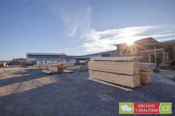 Pronájem komerční, Morašice, 200 m2