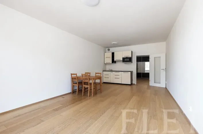 Pronájem bytu 1+kk, Praha - Michle, Nuselská, 43 m2