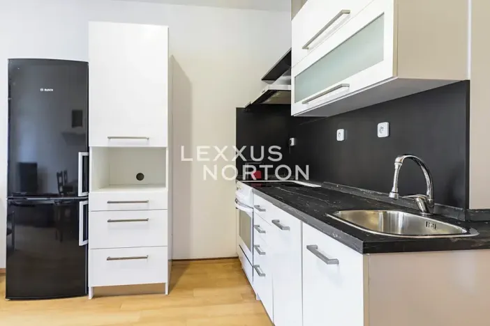 Pronájem bytu 2+kk, Praha - Vysočany, Pod Harfou, 46 m2