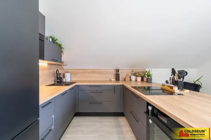 Prodej bytu 3+kk, Hrádek, 107 m2