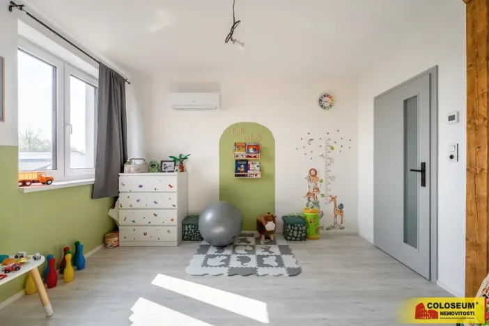 Prodej bytu 3+kk, Hrádek, 107 m2