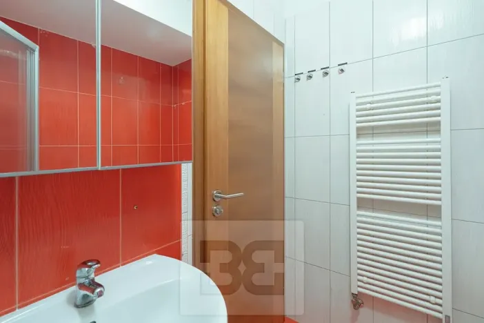 Prodej bytu 3+kk, Praha - Kobylisy, Pod hliništěm, 70 m2