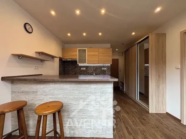 Pronájem bytu 1+1, Desná, Poštovní, 36 m2