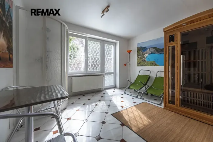 Prodej rodinného domu, Praha - Kyje, Hajní, 330 m2