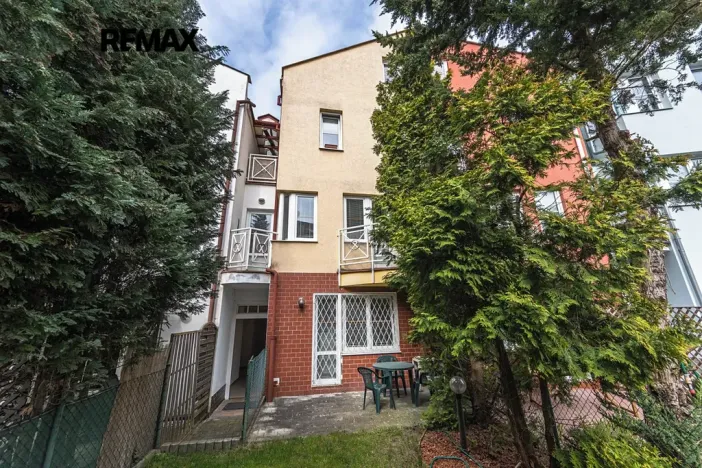 Prodej rodinného domu, Praha - Kyje, Hajní, 330 m2