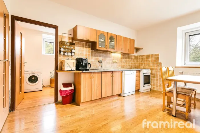 Prodej rodinného domu, Lomnice - Tylov, 180 m2