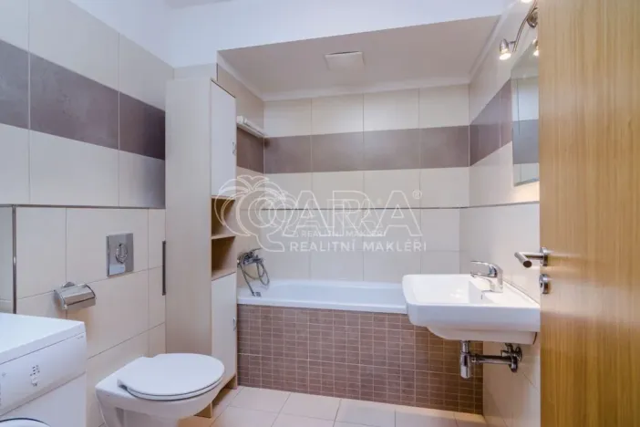 Pronájem bytu 1+kk, Praha - Michle, Hanusova, 35 m2