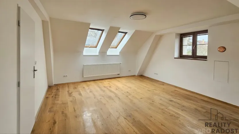 Pronájem bytu 2+1, Třebotov, Hlavní, 80 m2