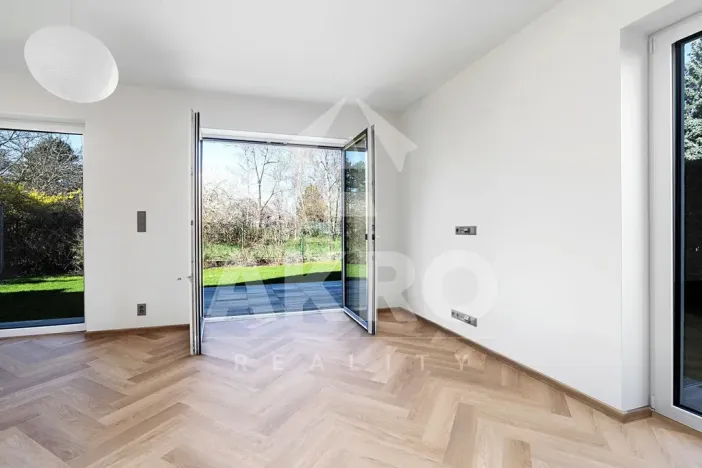 Prodej bytu 4+kk, Praha - Klánovice, Holekova, 158 m2