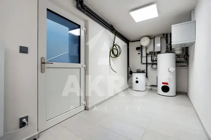 Prodej bytu 4+kk, Praha - Klánovice, Holekova, 158 m2