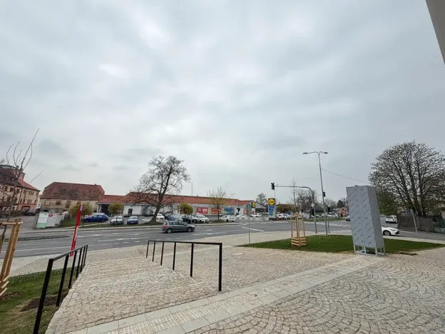 Pronájem obchodního prostoru, Hostivice, Čsl. armády, 110 m2