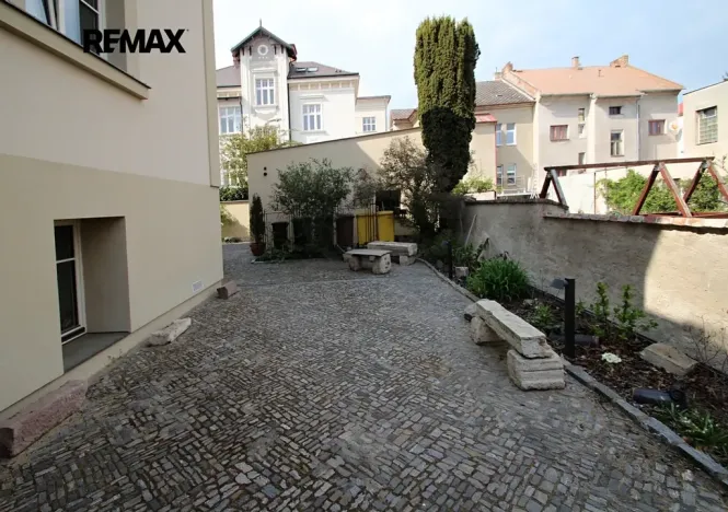 Pronájem bytu 2+kk, Kolín, Heverova, 52 m2