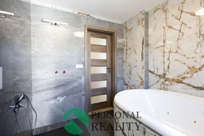 Prodej rodinného domu, Bohutín, 258 m2