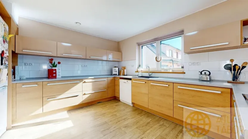 Prodej rodinného domu, Opařany, 169 m2