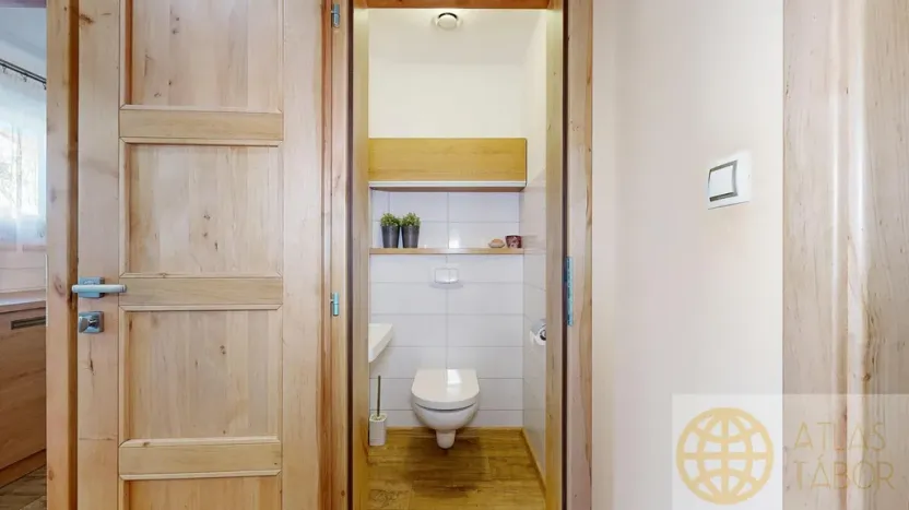 Prodej rodinného domu, Opařany, 169 m2