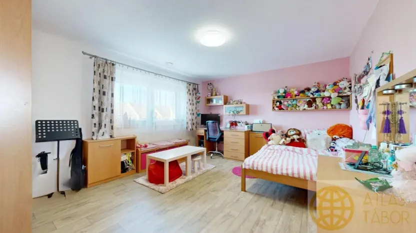 Prodej rodinného domu, Opařany, 169 m2